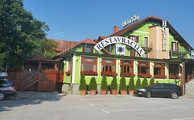 Hotel Roskar